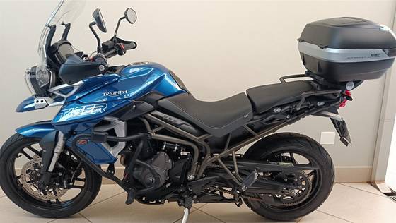 TRIUMPH TIGER 800 XRT 